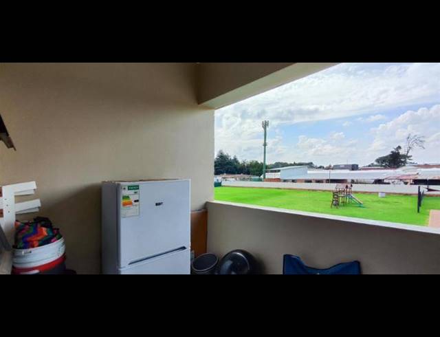 2 BEDROOM APARTMENT FOR SALE IN NORTON PARK